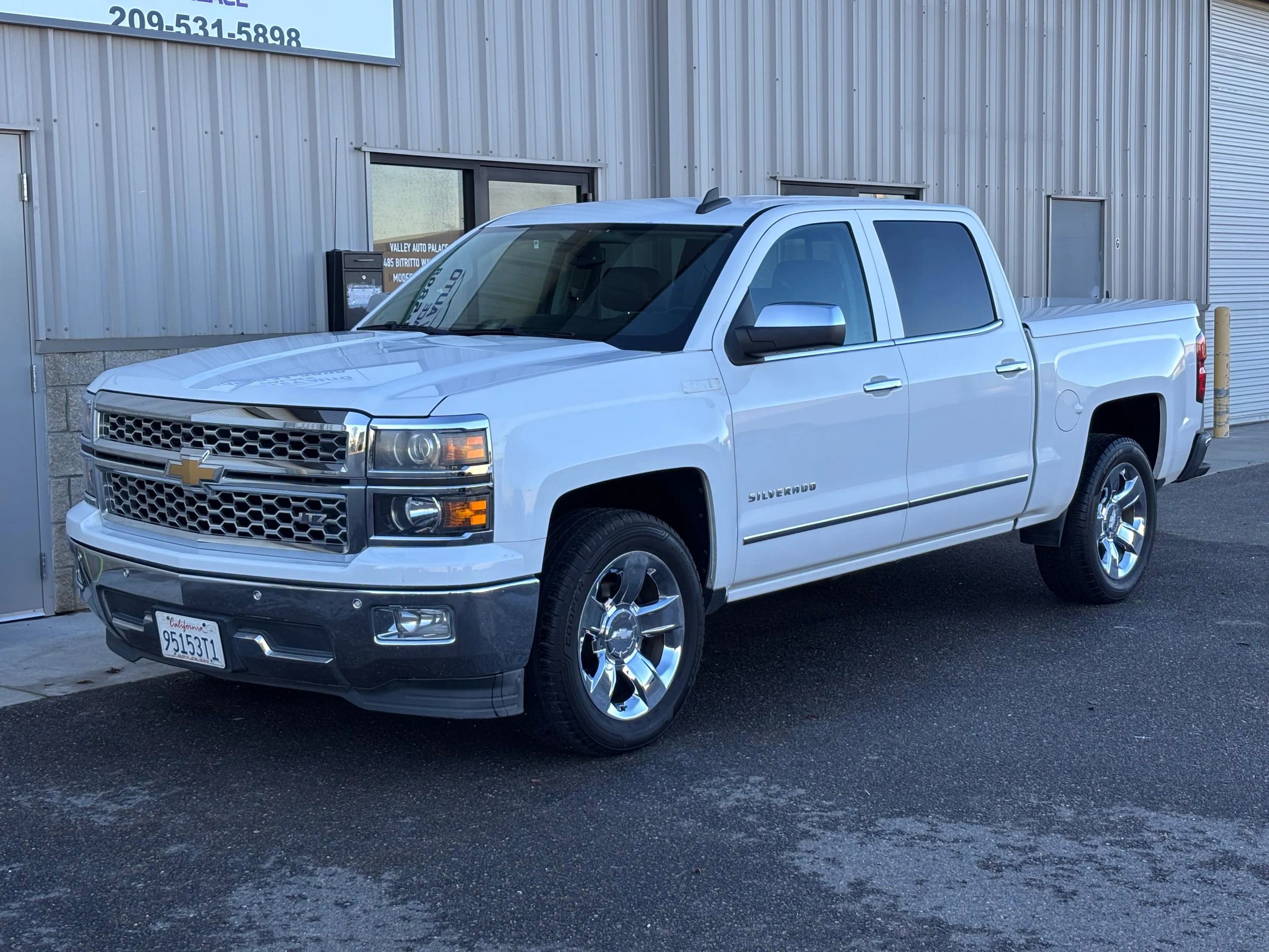Used 2015 Chevrolet Silverado 1500 LTZ w/ LTZ Plus Package image 7