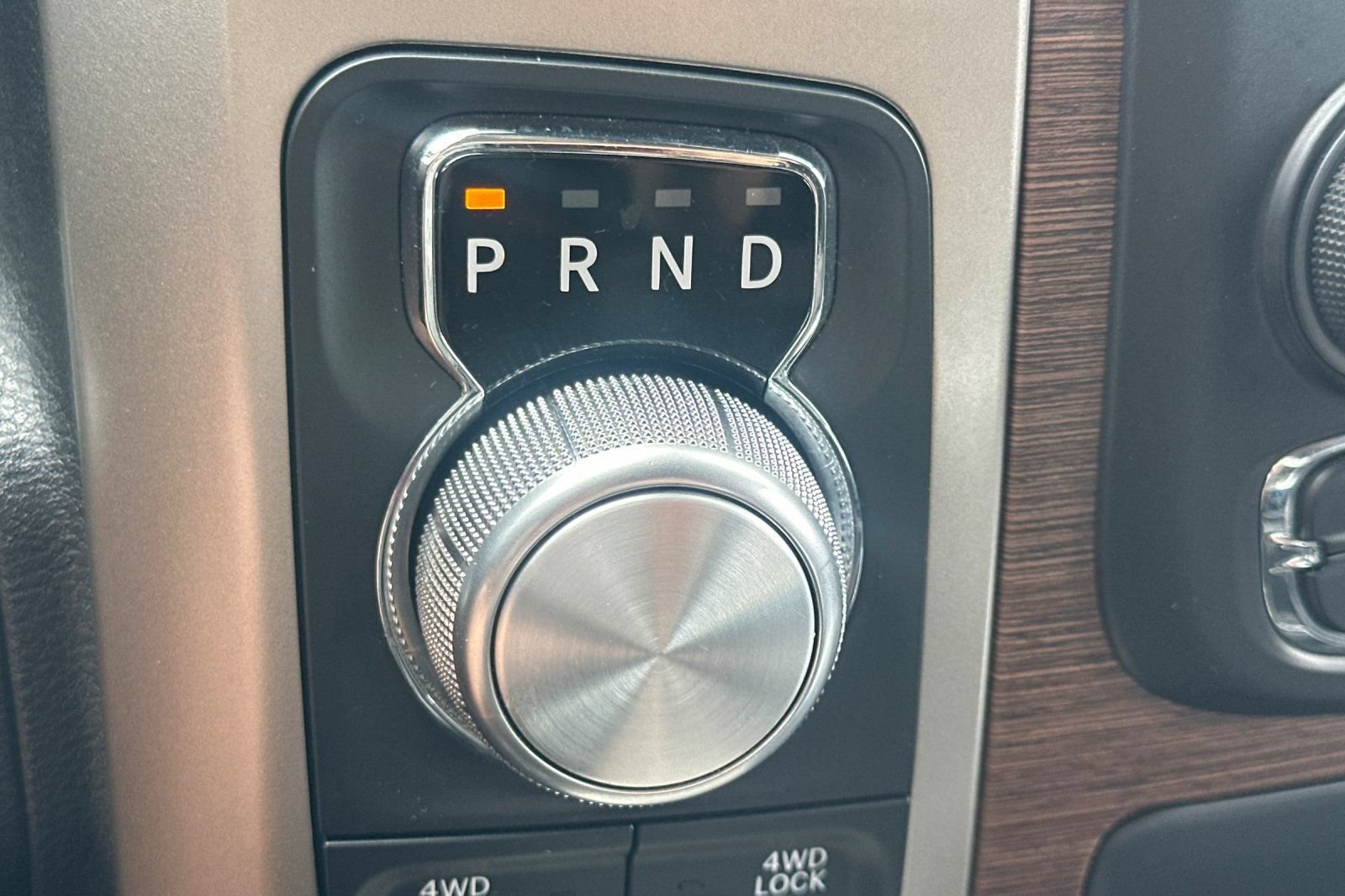 Used 2014 RAM 1500 Laramie w/ Convenience Group AWD/4WD image 23