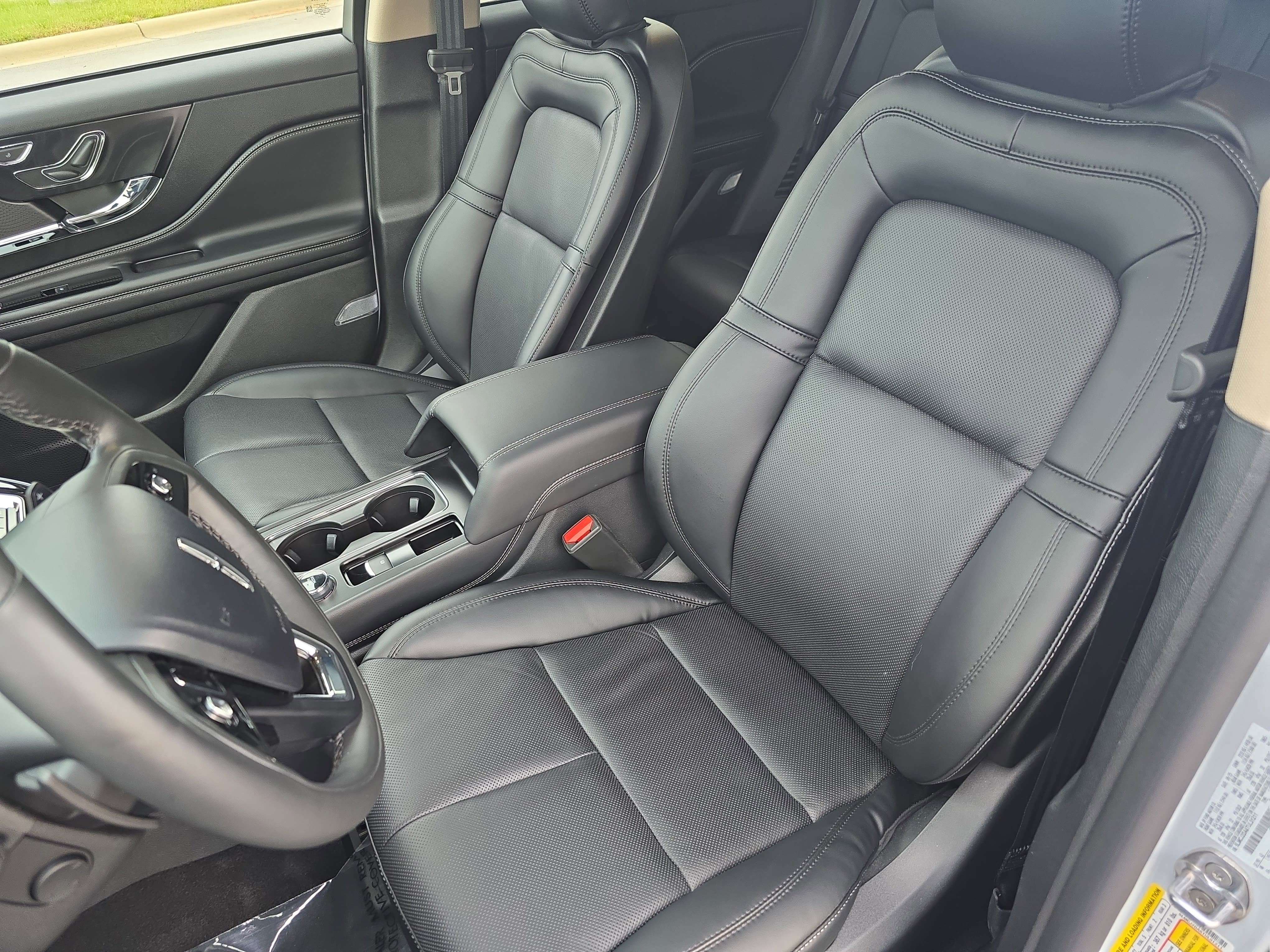 New 2026 Lincoln Corsair Reserve w/ Jet Appearance Package AWD/4WD image 15