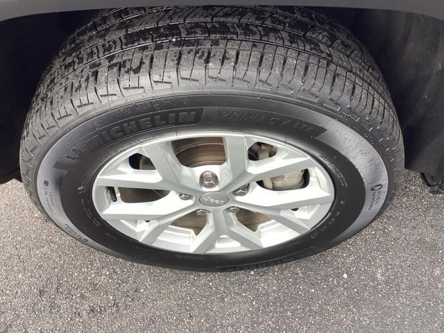 Certified 2023 Jeep Grand Cherokee Limited image 13