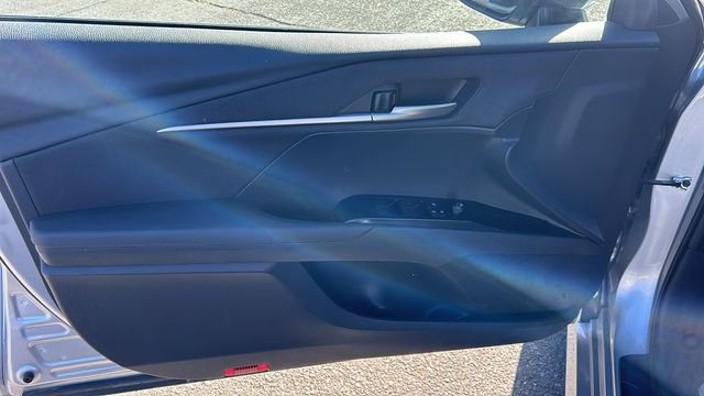 Used 2025 Toyota Camry LE image 16