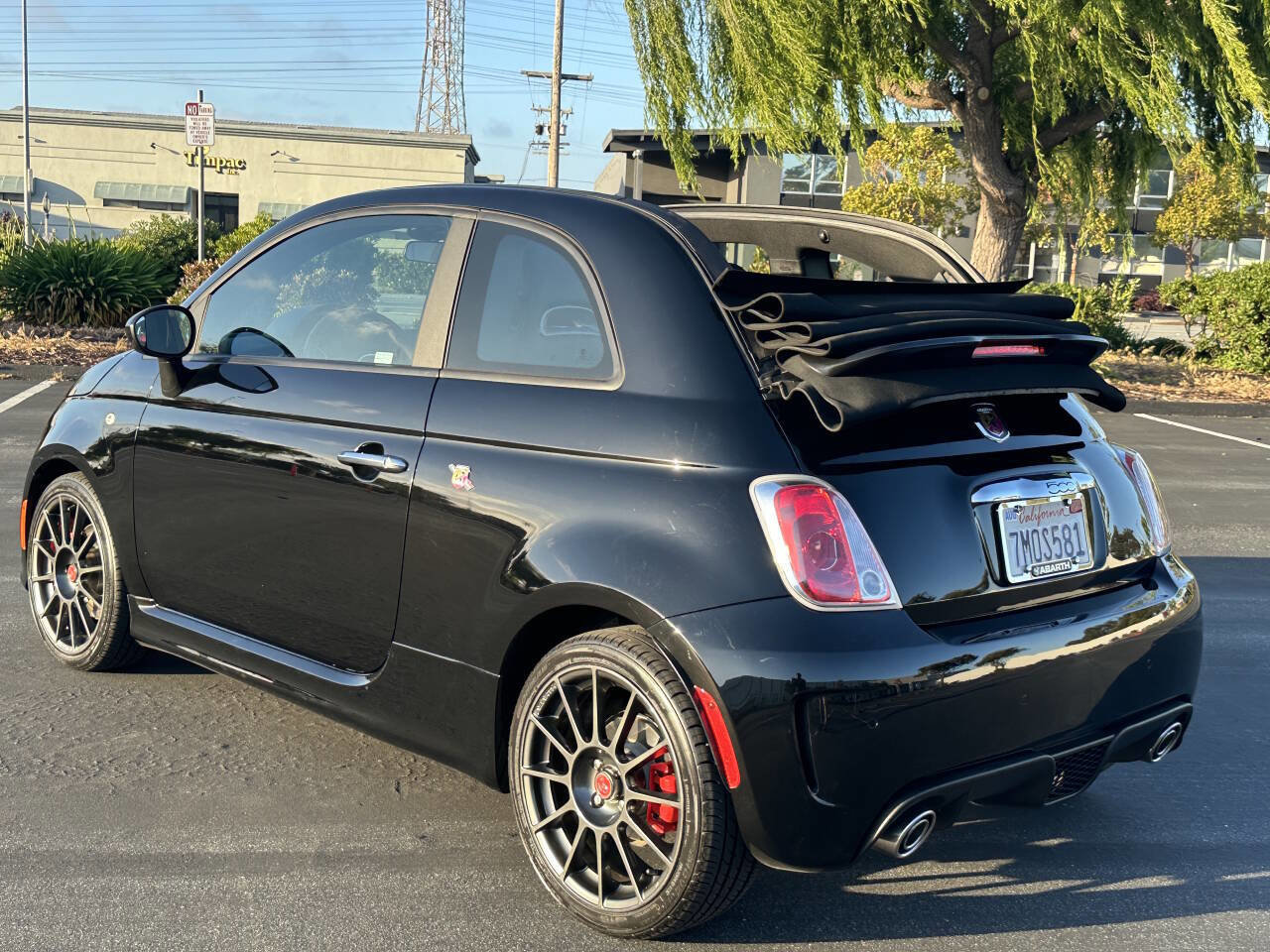 Used 2015 FIAT 500 Abarth w/ Beats Audio Package FWD image 5