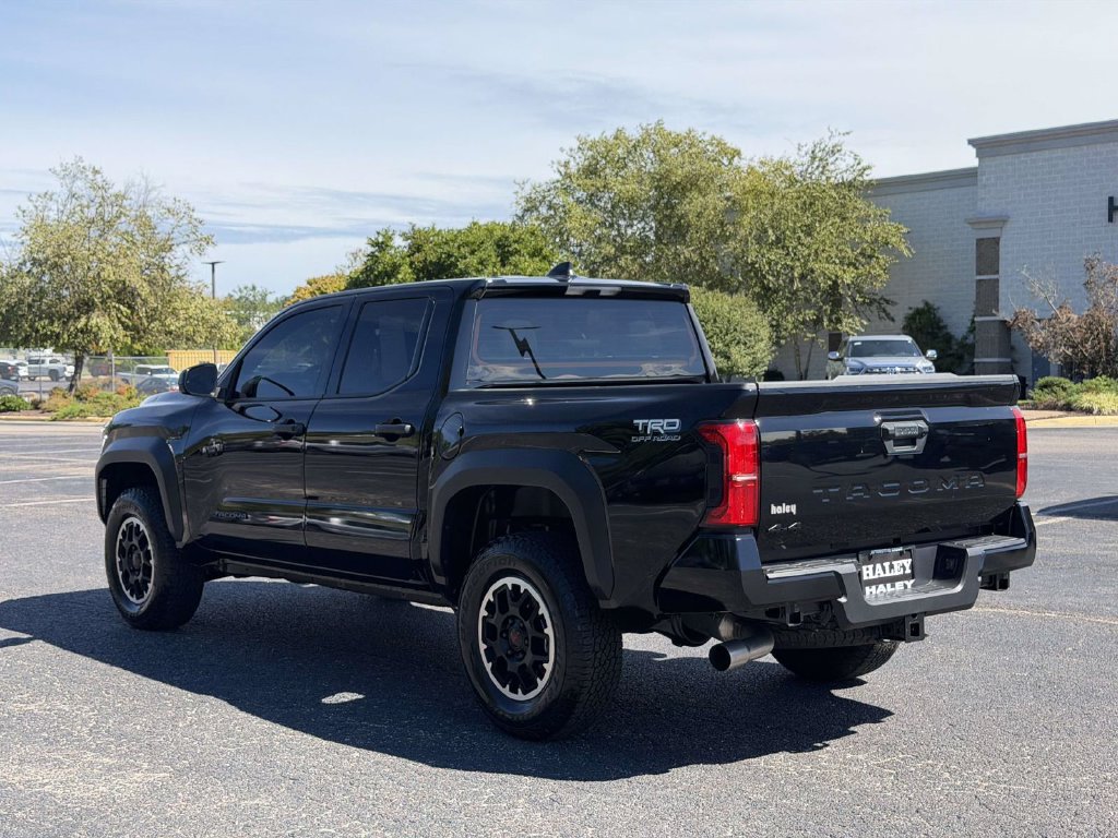 Certified 2026 Toyota Tacoma TRD Off-Road AWD/4WD image 23