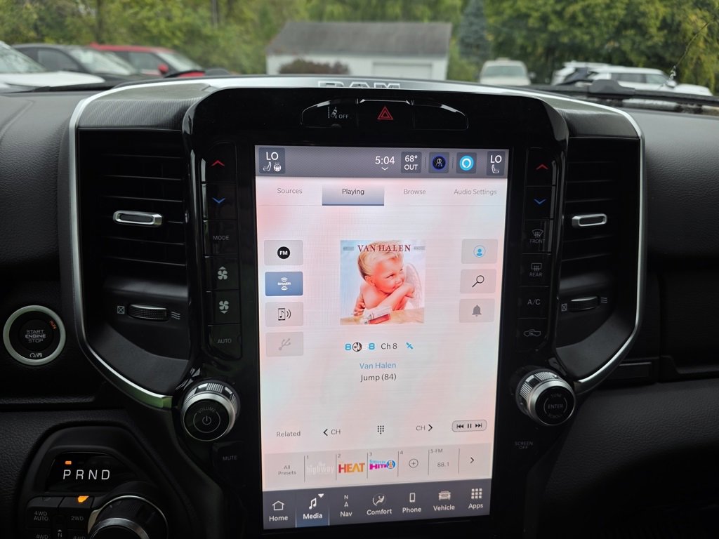 New 2026 RAM 1500 4x4 Crew Cab image 11