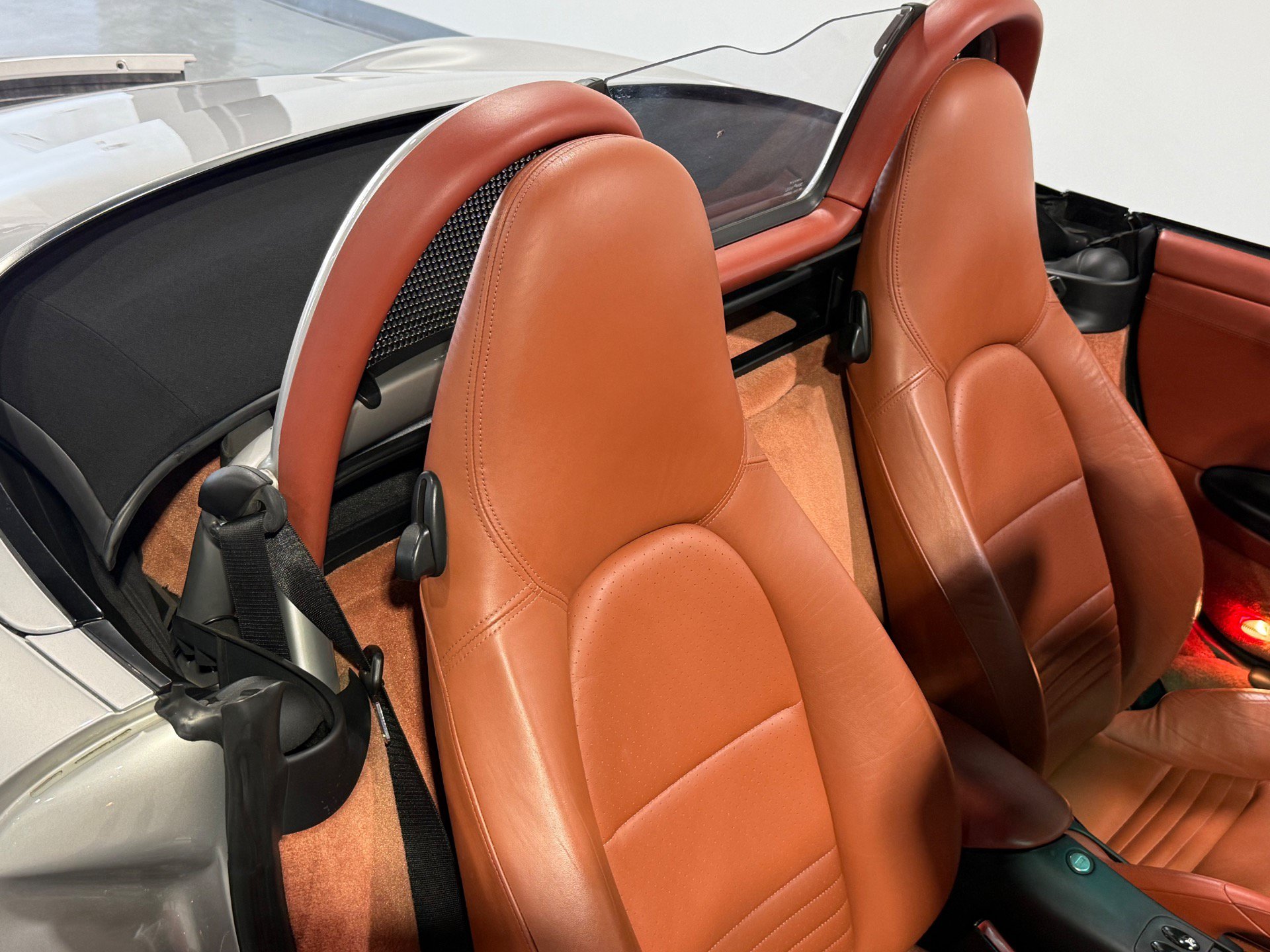 Used 2001 Porsche Boxster RWD image 49