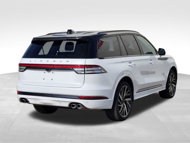 Certified 2025 Lincoln Aviator Black Label w/ Black Label Special Edition image 9