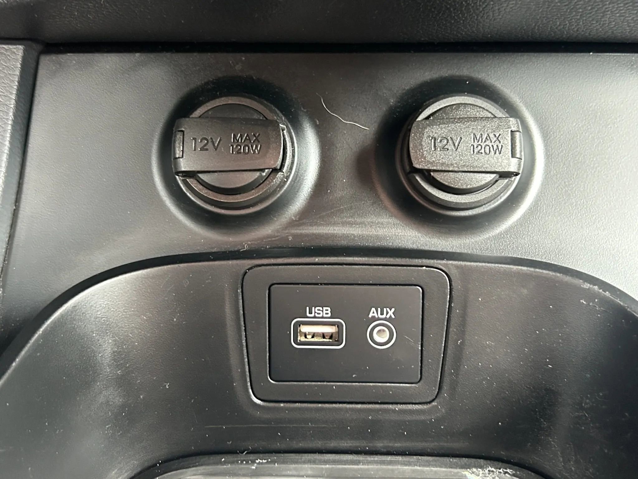 Used 2017 Hyundai Santa Fe Sport image 24