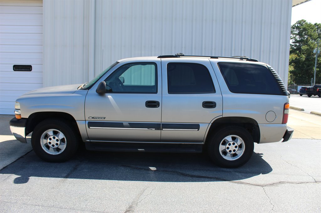 Used 2002 Chevrolet Tahoe LS w/ Traction Pkg image 5