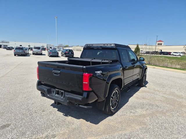 Used 2024 Toyota Tacoma TRD Sport AWD/4WD image 5