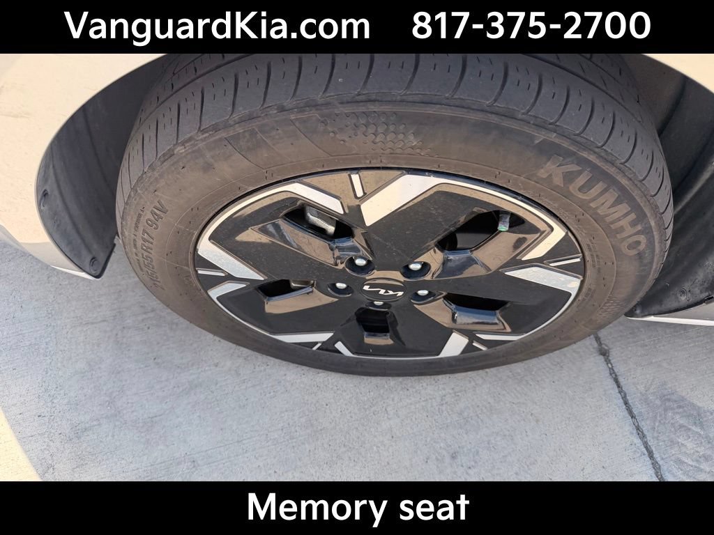 Certified 2023 Kia Niro Wave FWD image 8