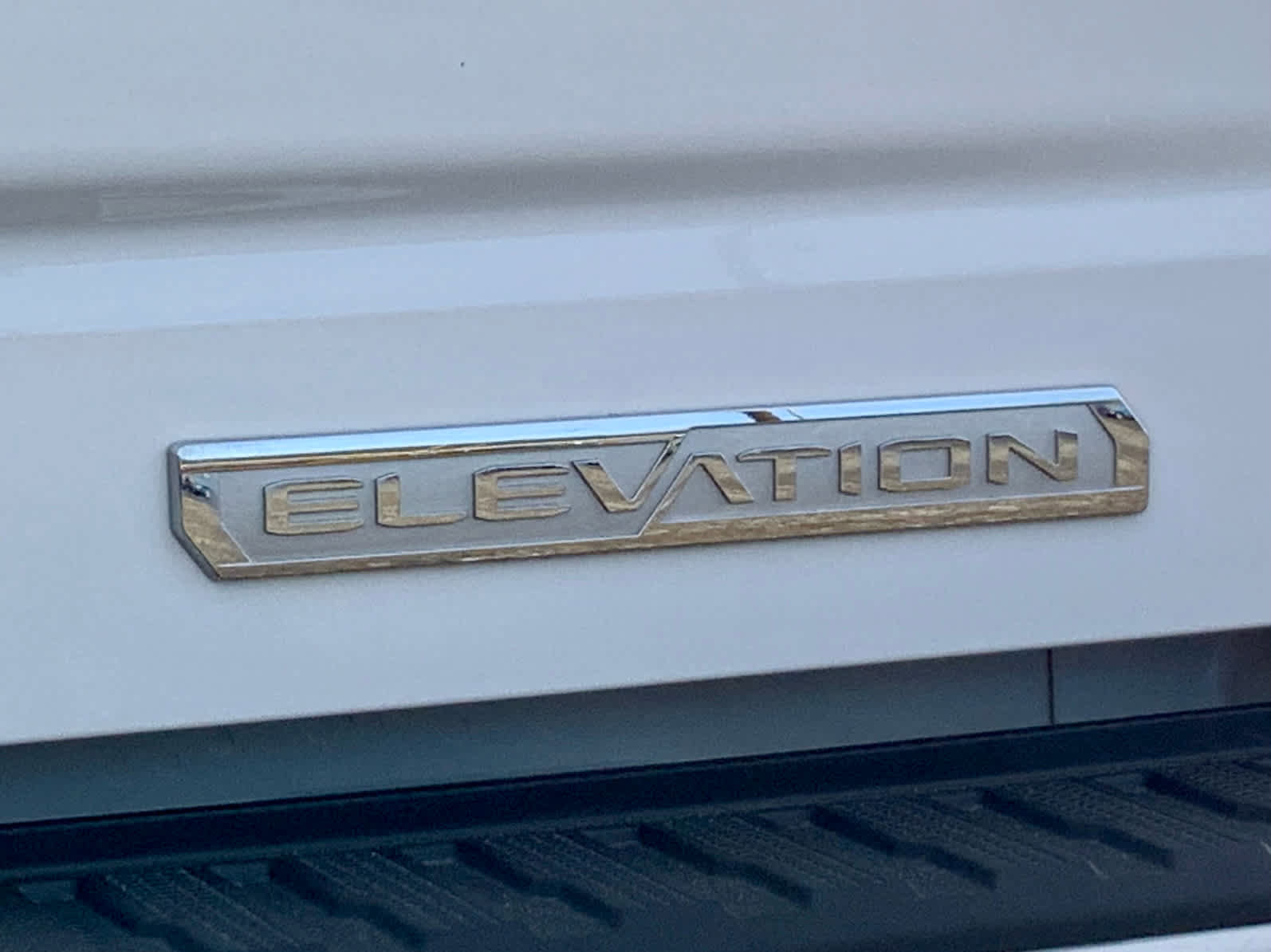 Certified 2022 GMC Sierra 1500 Elevation image 25