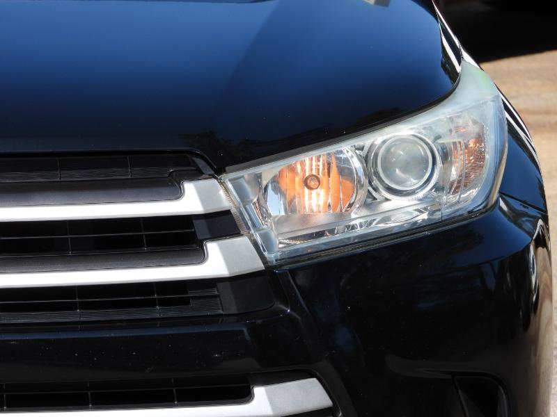 Used 2017 Toyota Highlander Plus image 28