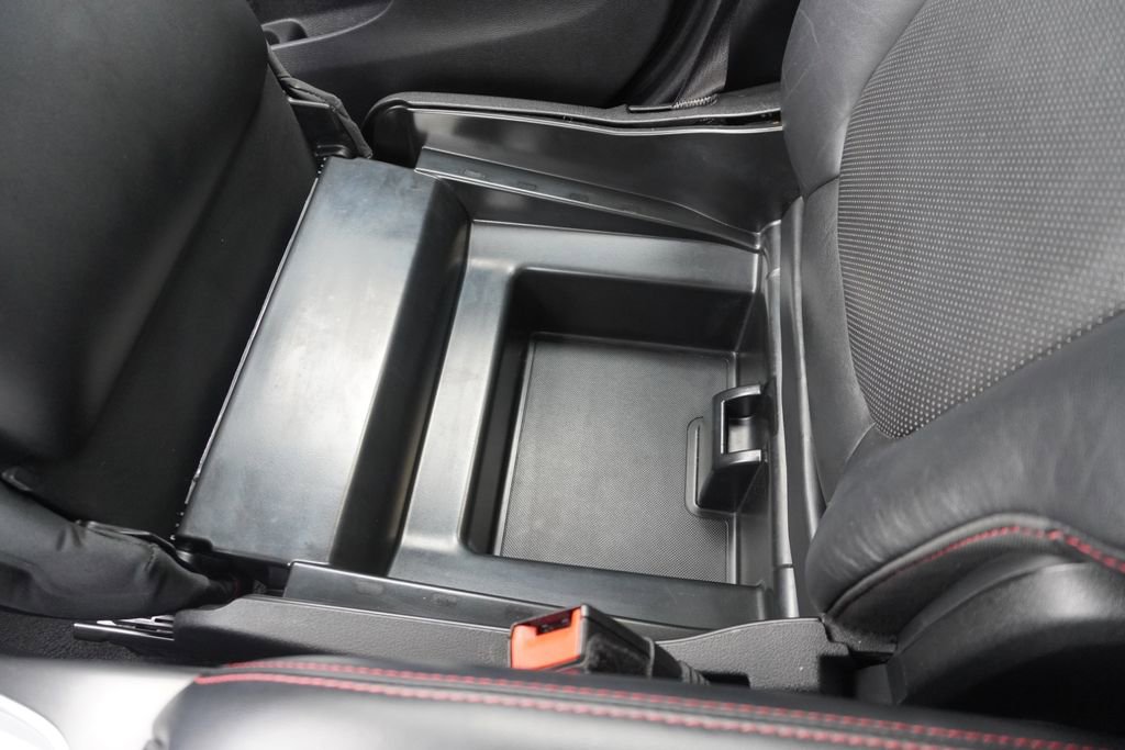 Used 2015 Dodge Journey R/T w/ Flexible Seating Group image 22