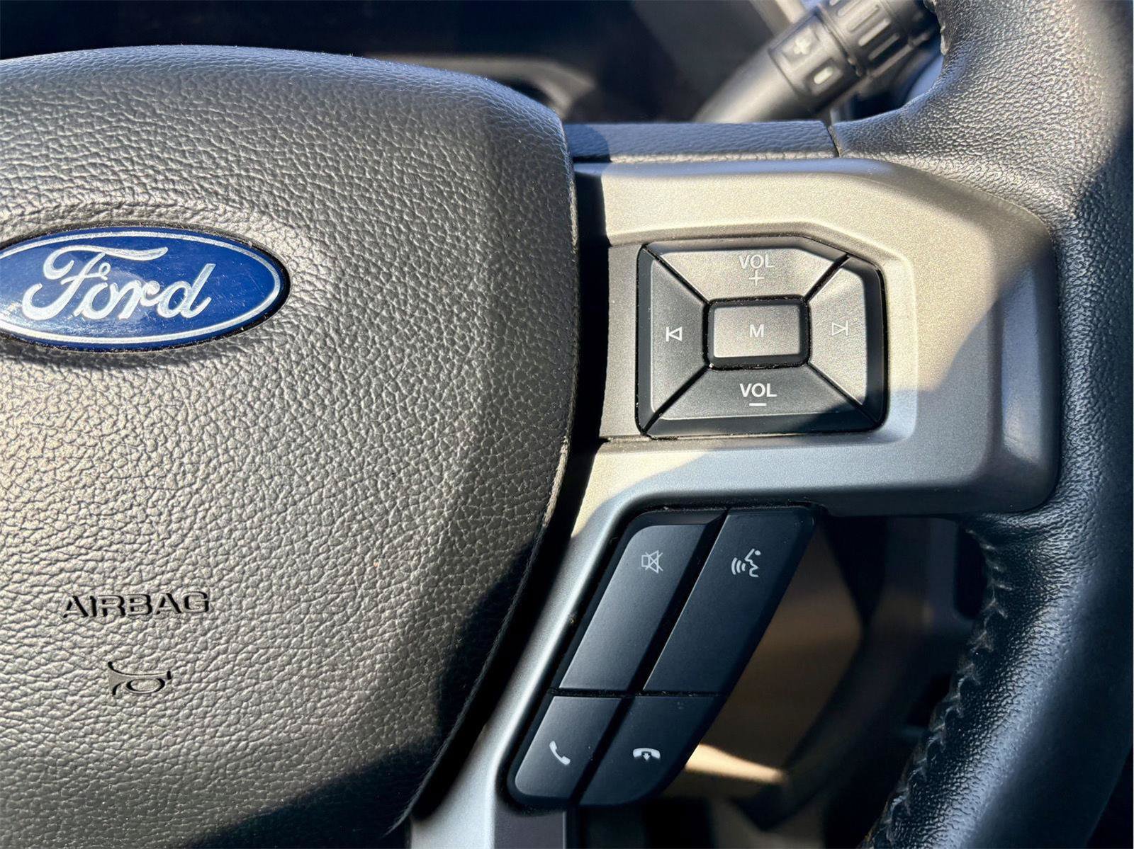 Used 2019 Ford F250 Lariat w/ Lariat Ultimate Package AWD/4WD image 18