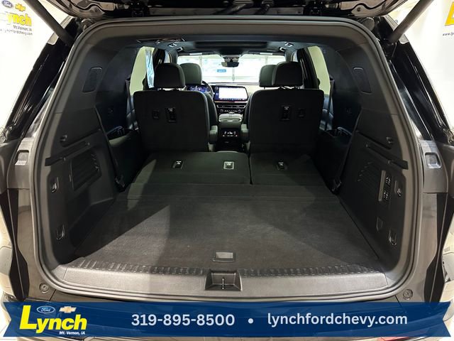 Used 2024 Chevrolet Traverse RS w/ LPO, Floor Liner Package AWD/4WD image 25