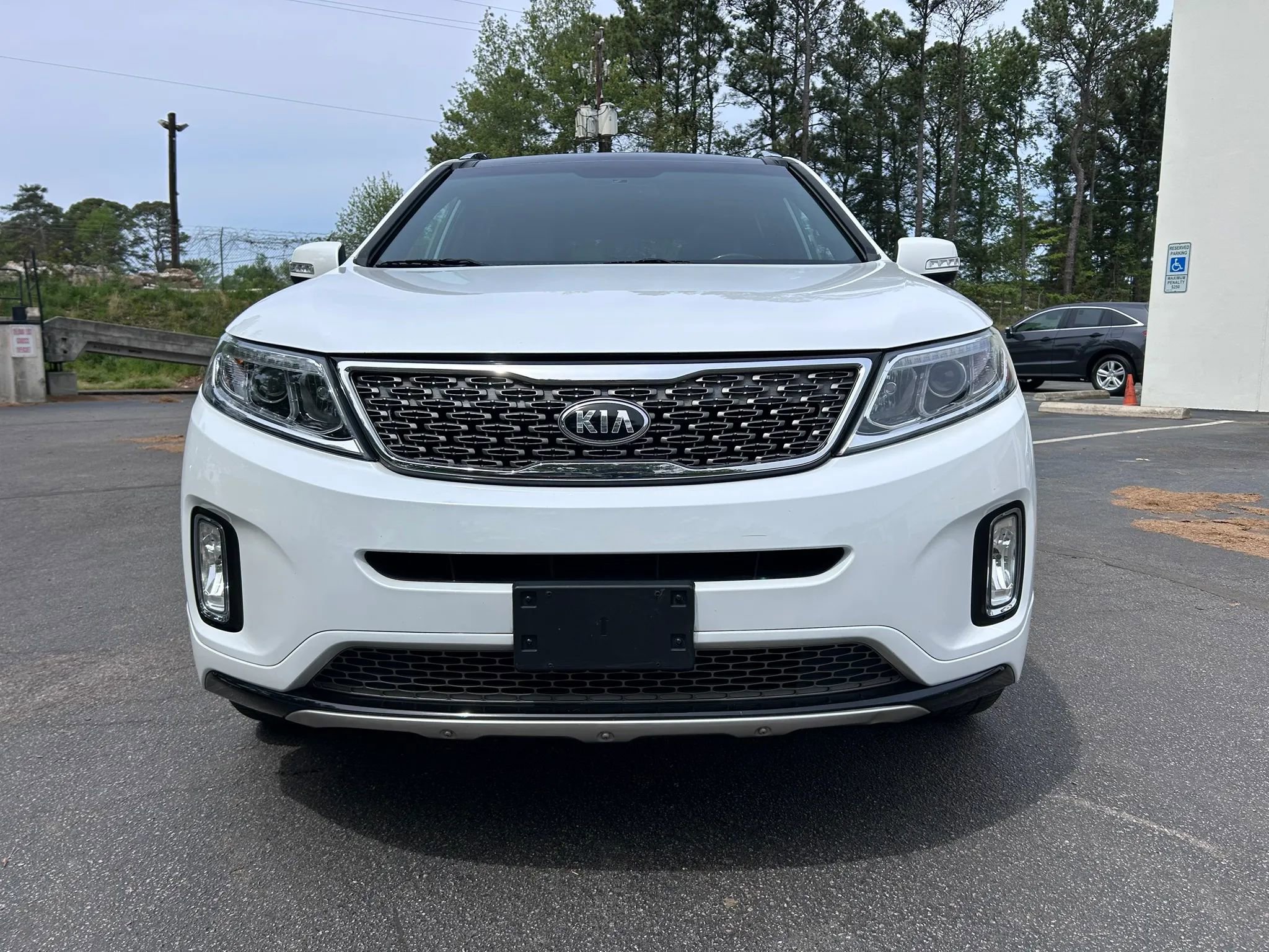 Used 2015 Kia Sorento SX image 11