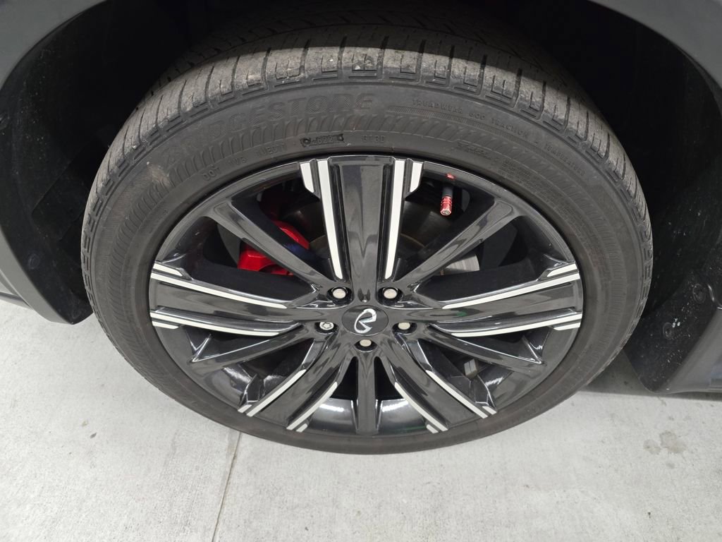 Used 2022 INFINITI QX50 Luxe w/ Appearance Package image 9