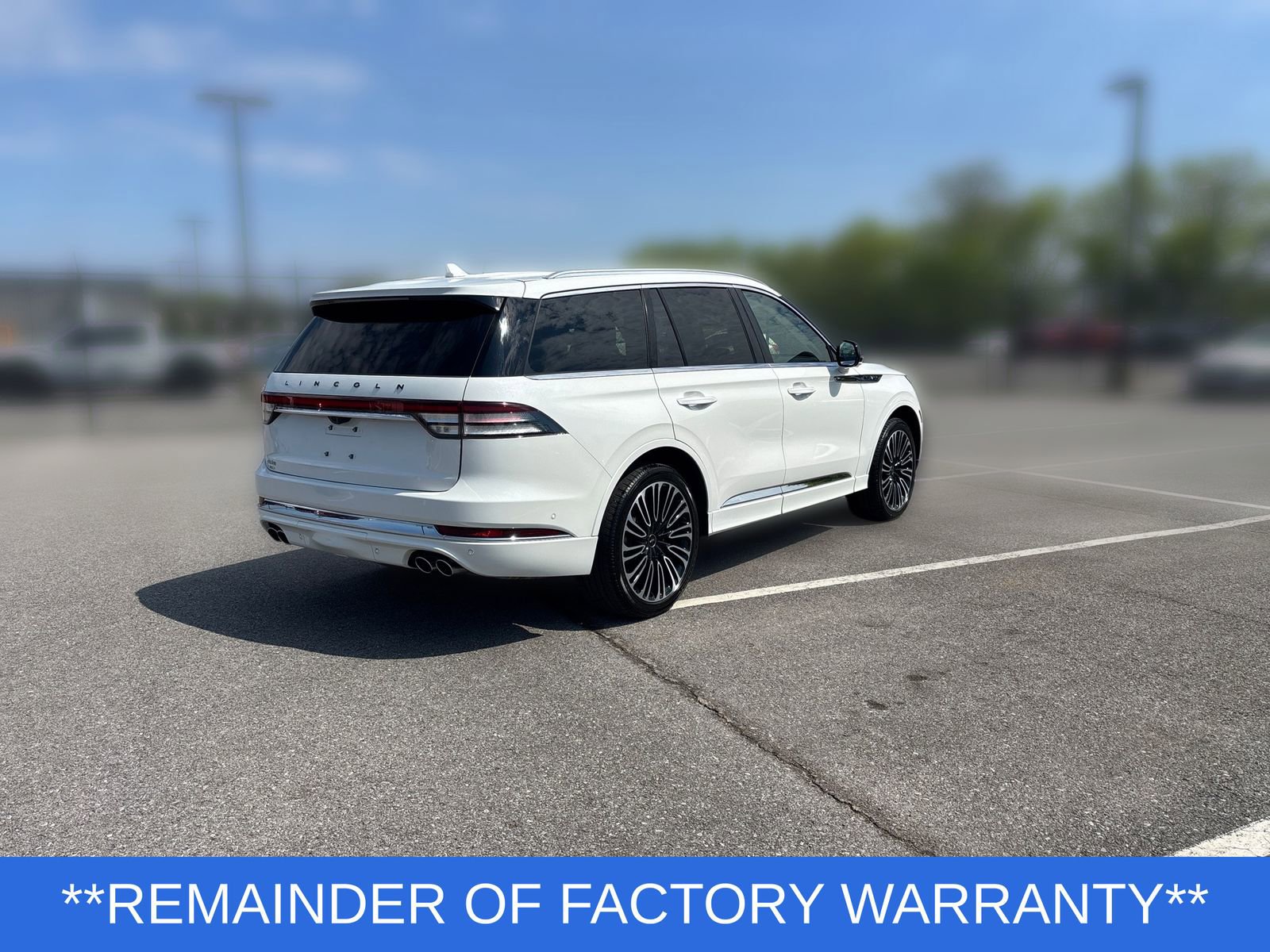 Certified 2024 Lincoln Aviator Black Label w/ Class IV Trailer Tow Package AWD/4WD image 4