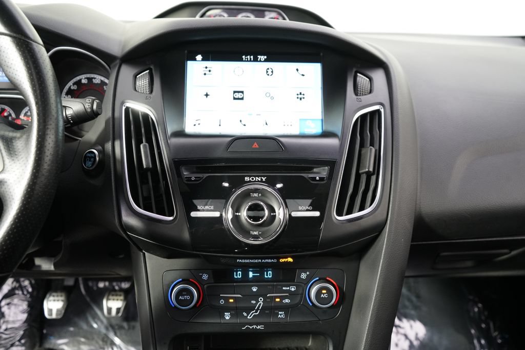 Used 2018 Ford Focus ST w/ Equipment Group 401A FWD image 28