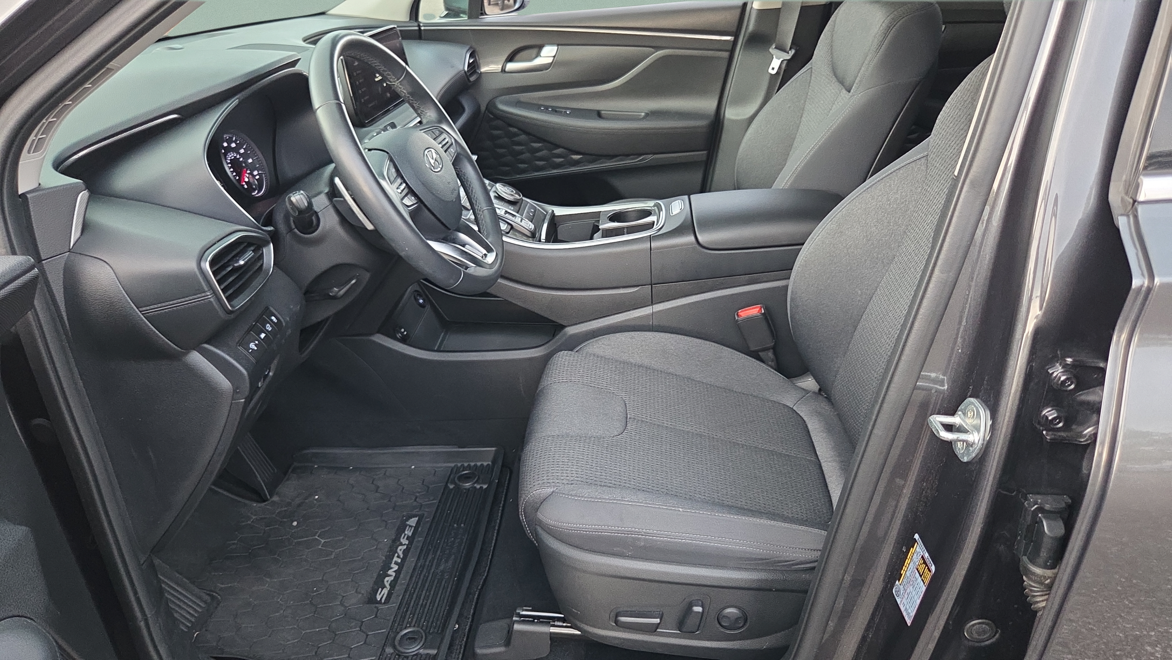 Used 2023 Hyundai Santa Fe SEL FWD image 9