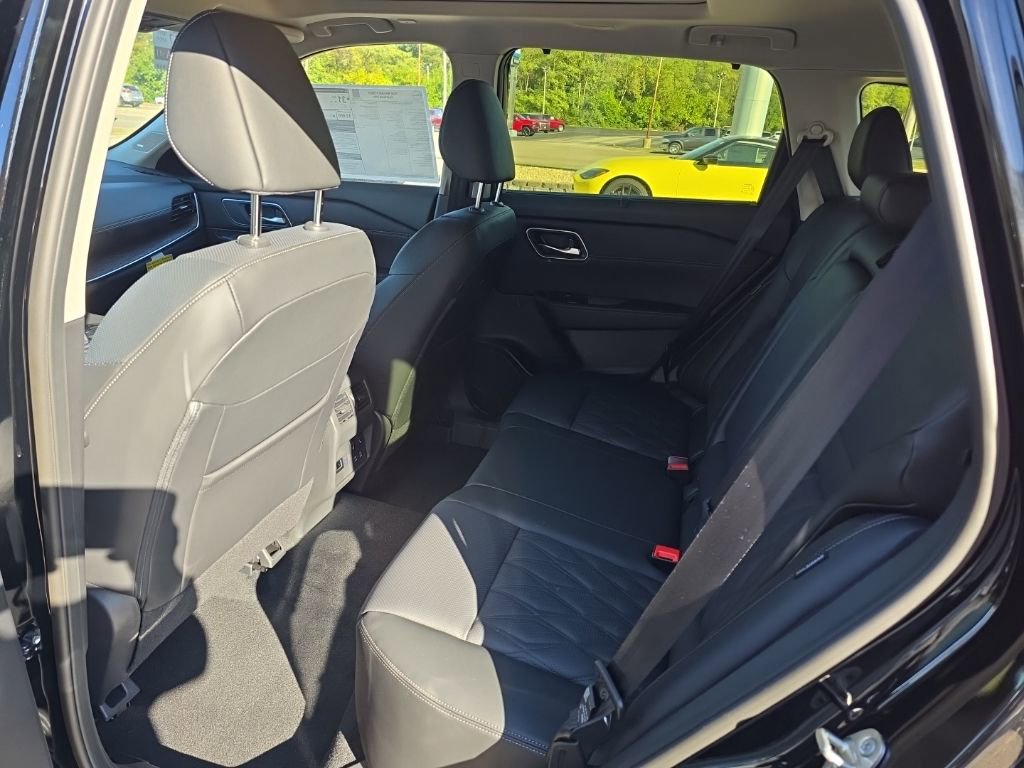 New 2026 Nissan Rogue Platinum w/ Platinum Premium Package image 13