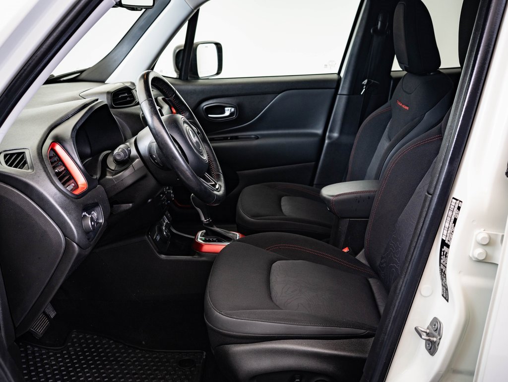 Used 2022 Jeep Renegade Trailhawk image 19