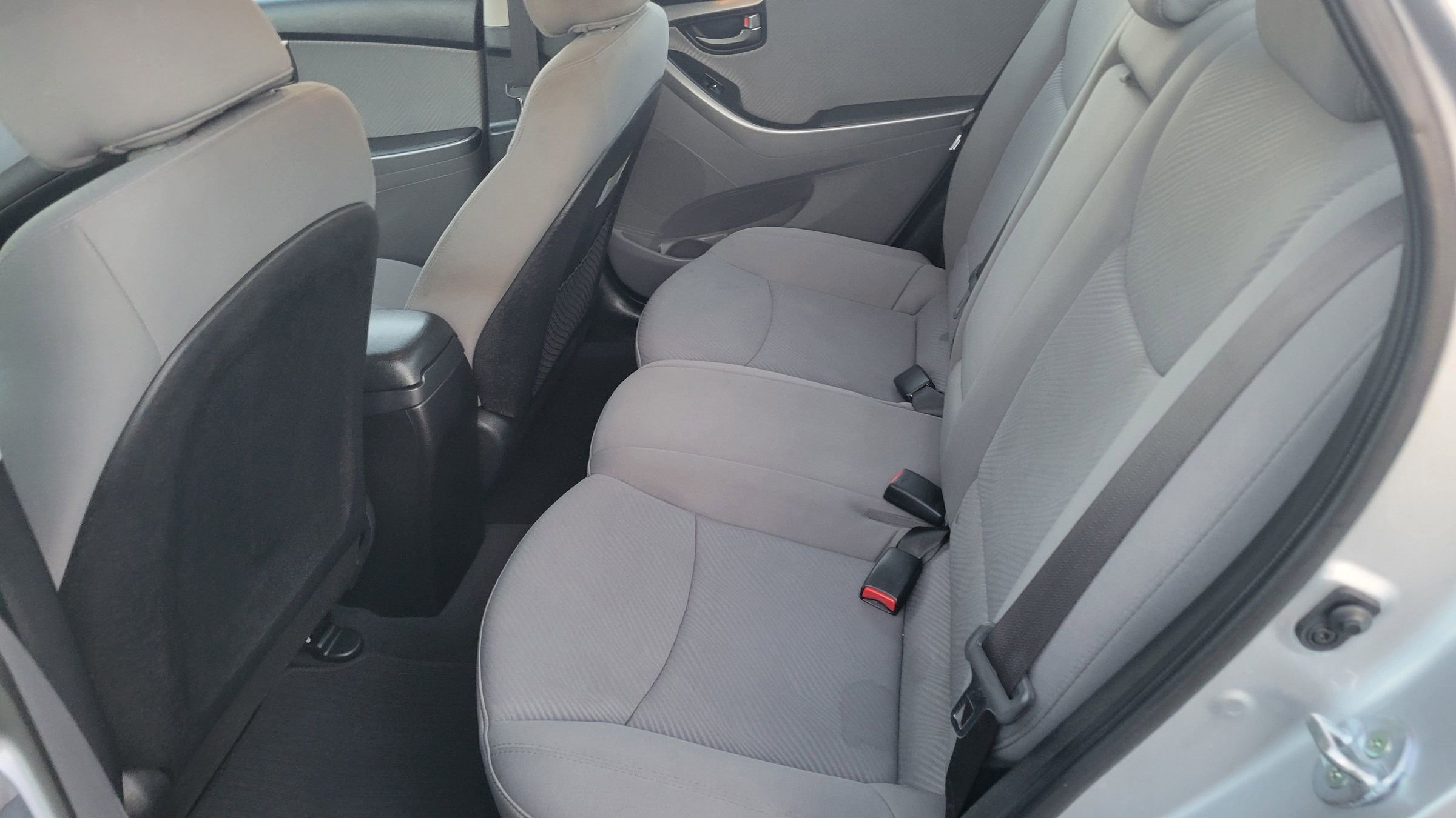 Used 2013 Hyundai Elantra GLS w/ Preferred Pkg image 8
