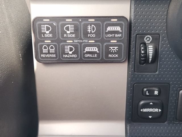 Used 2012 Toyota FJ Cruiser 4WD w/ Upgrade Pkg image 13