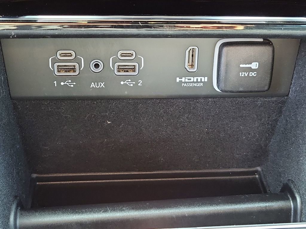 Used 2023 Jeep Grand Cherokee Overland image 36