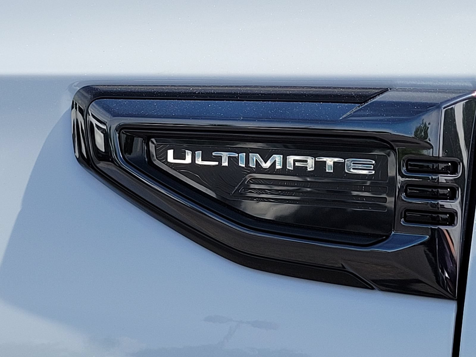 New 2026 GMC Yukon Denali Ultimate AWD/4WD image 13