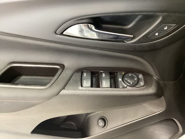 Used 2022 Chevrolet Equinox RS AWD/4WD image 17