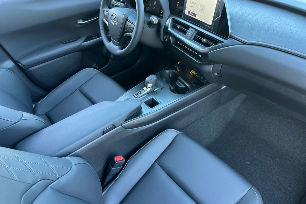 New 2026 Lexus UX 300h FWD image 16