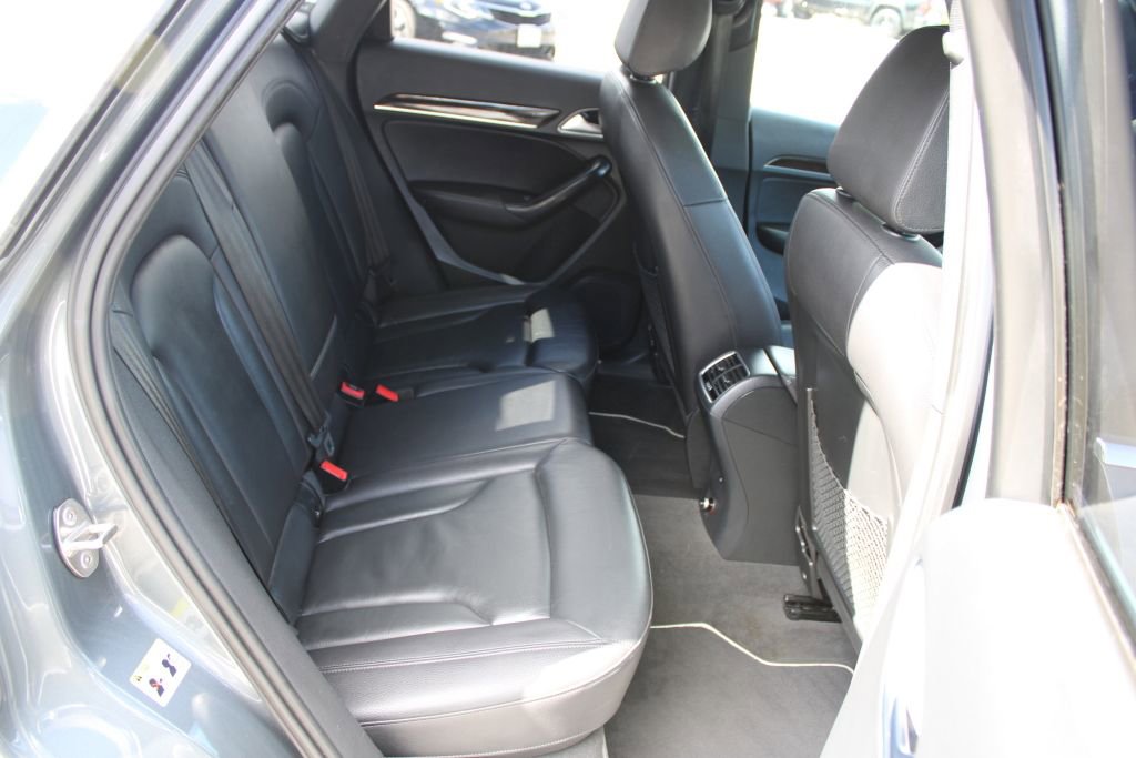 Used 2016 Audi Q3 2.0T Premium Plus w/ Technology Package image 12