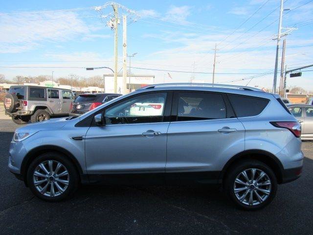 Used 2018 Ford Escape Titanium image 4