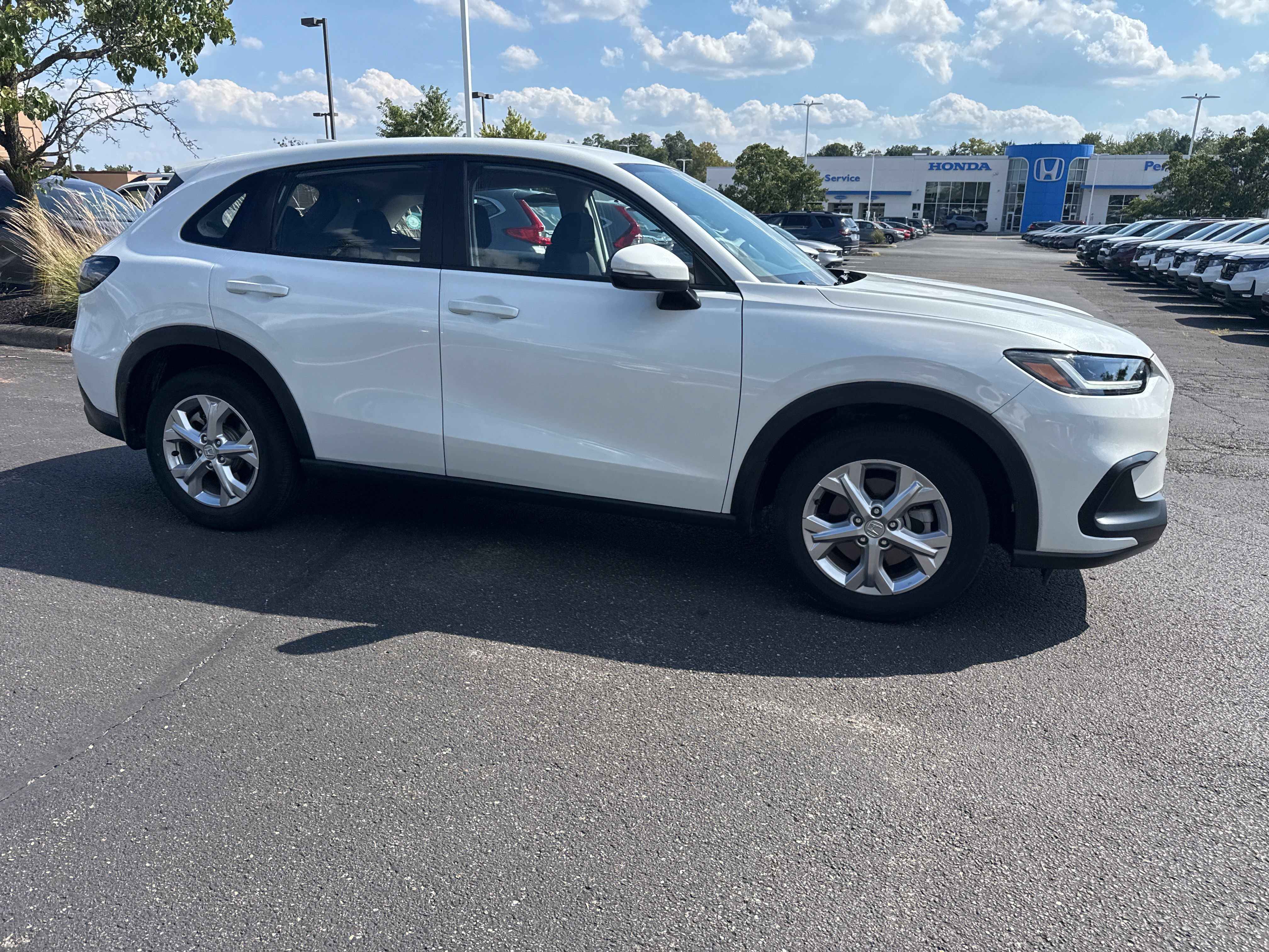 Used 2023 Honda HR-V LX image 22