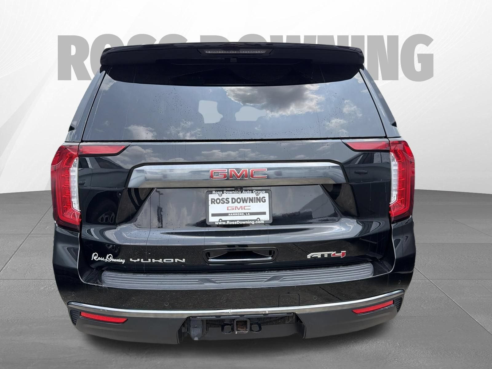 Used 2023 GMC Yukon XL AT4 AWD/4WD image 5