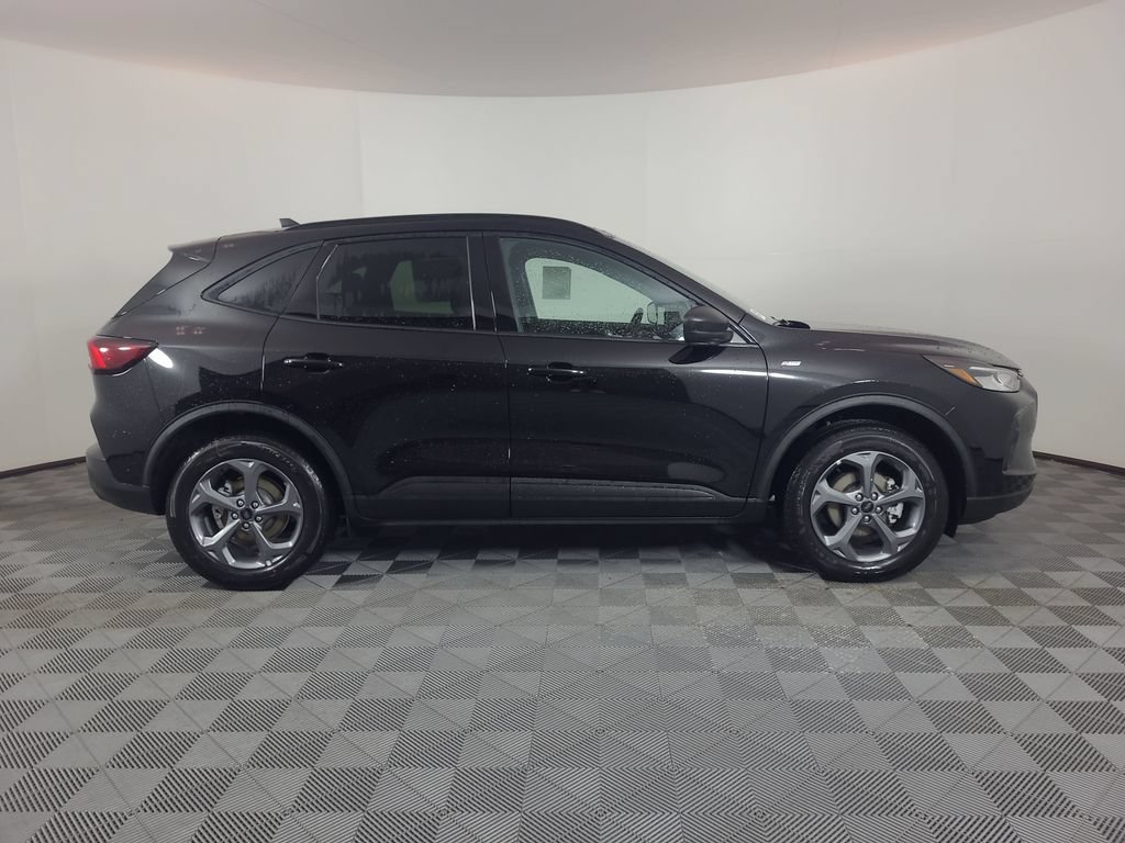 New 2026 Ford Escape ST-Line w/ Tech Pack #1 AWD/4WD image 2