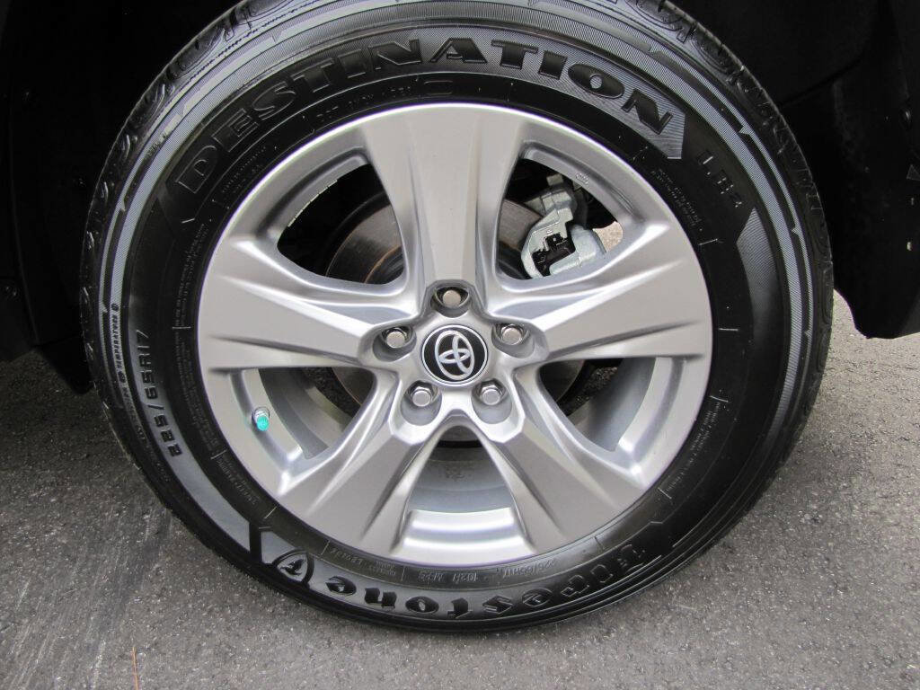 Used 2024 Toyota RAV4 LE image 16