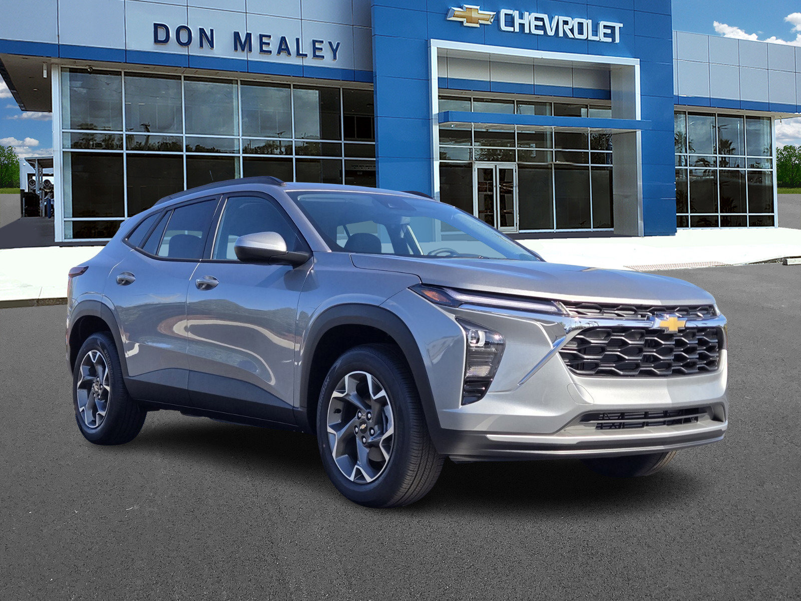 New 2026 Chevrolet Trax LT w/ Driver Confidence Package FWD image 1