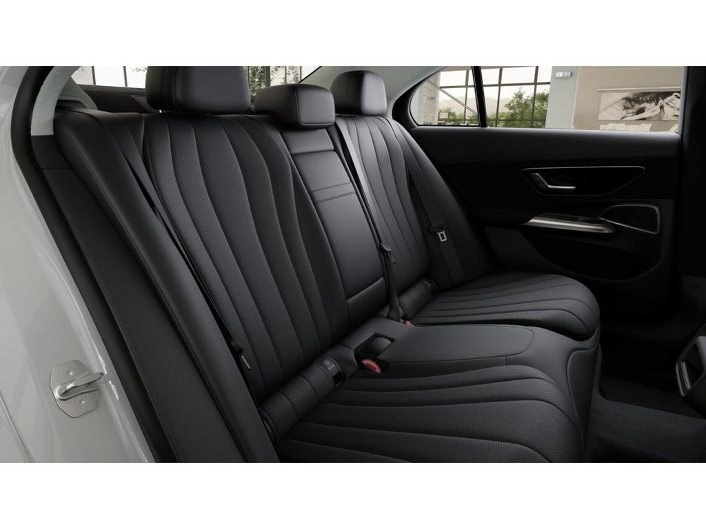 New 2026 Mercedes-Benz E 350 4MATIC Sedan image 5