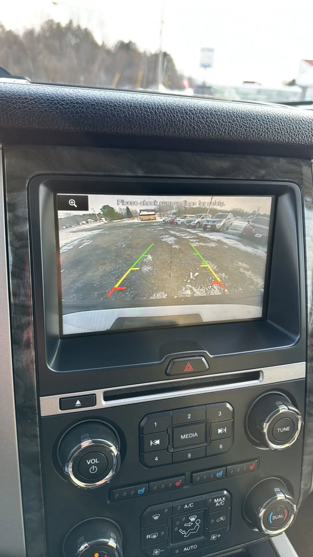 Used 2015 Ford Expedition Limited w/ Equipment Group 301A AWD/4WD image 19