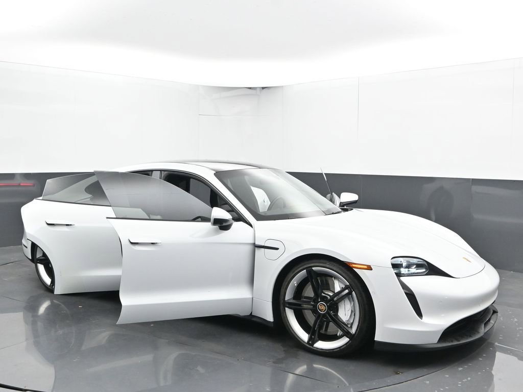 Used 2020 Porsche Taycan 4S image 54