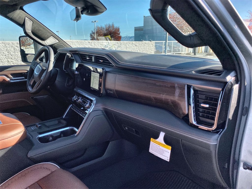 New 2026 GMC Sierra 3500 Denali Ultimate image 42
