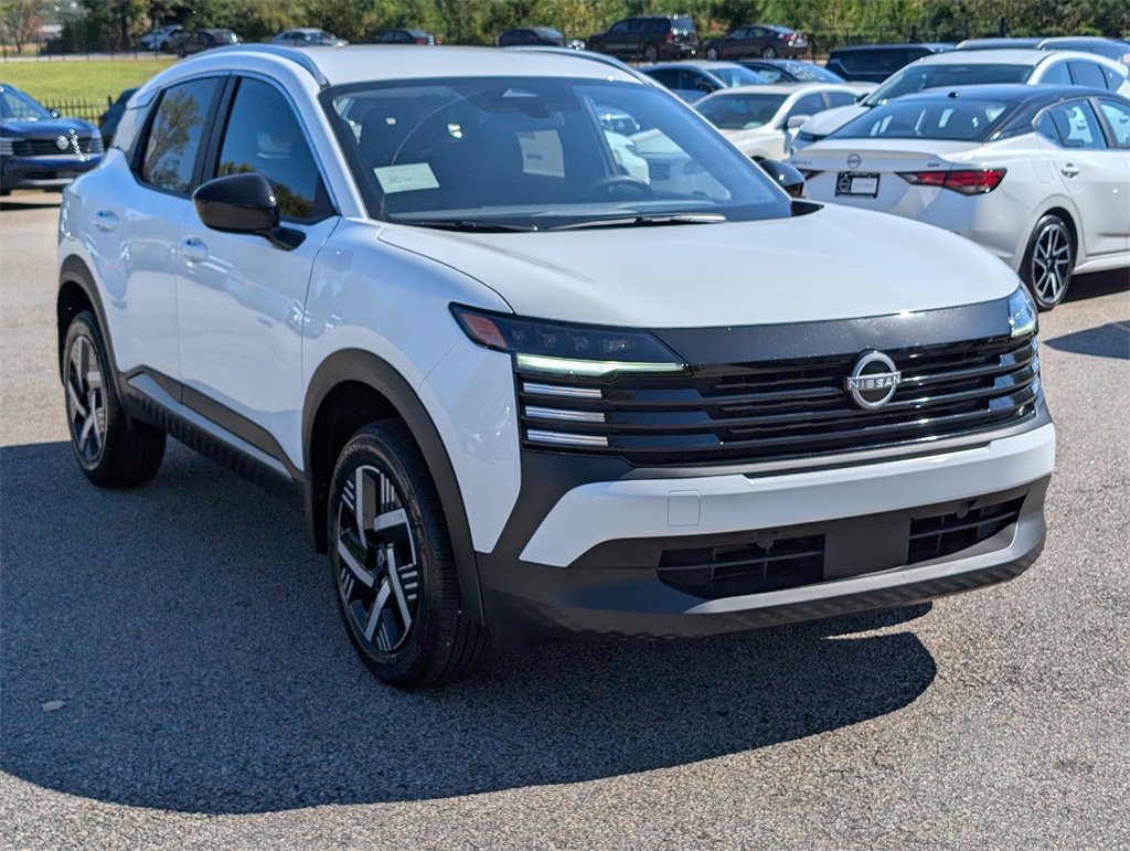 New 2026 Nissan Kicks SV image 3
