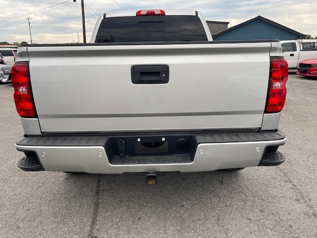 Used 2018 Chevrolet Silverado 1500 LT w/ Texas Edition image 6