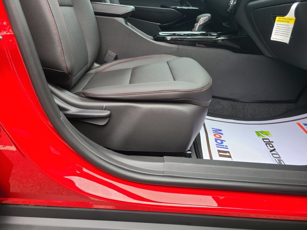 New 2026 Chevrolet Trax RS w/ Driver Confidence Package FWD image 12