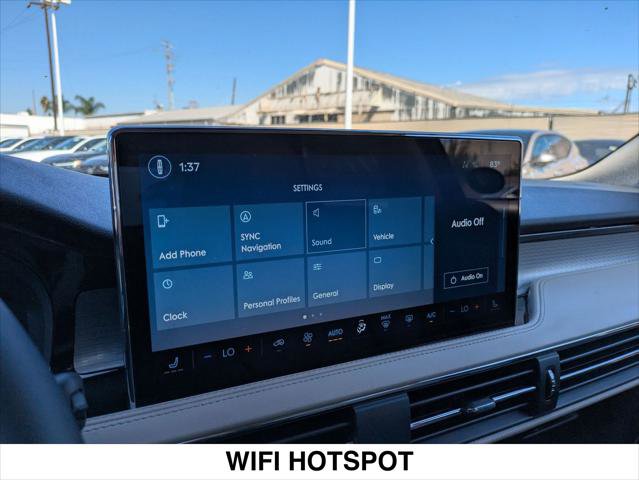 New 2025 Lincoln Corsair FWD image 8