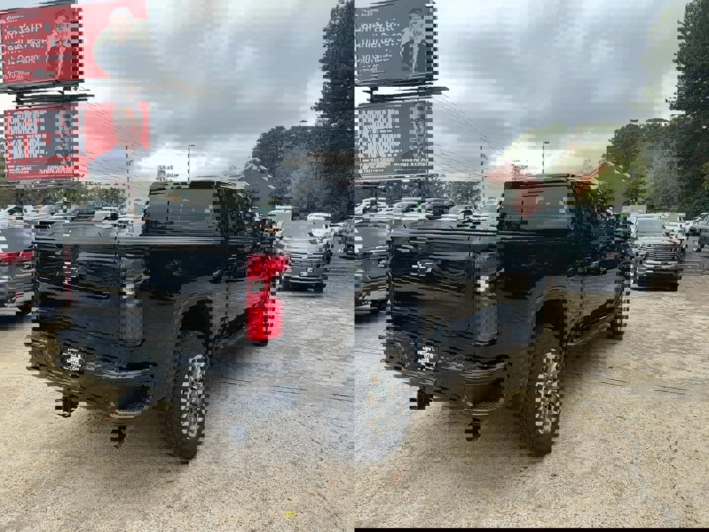 Used 2022 Chevrolet Silverado 2500 LTZ w/ LTZ Plus Package image 5