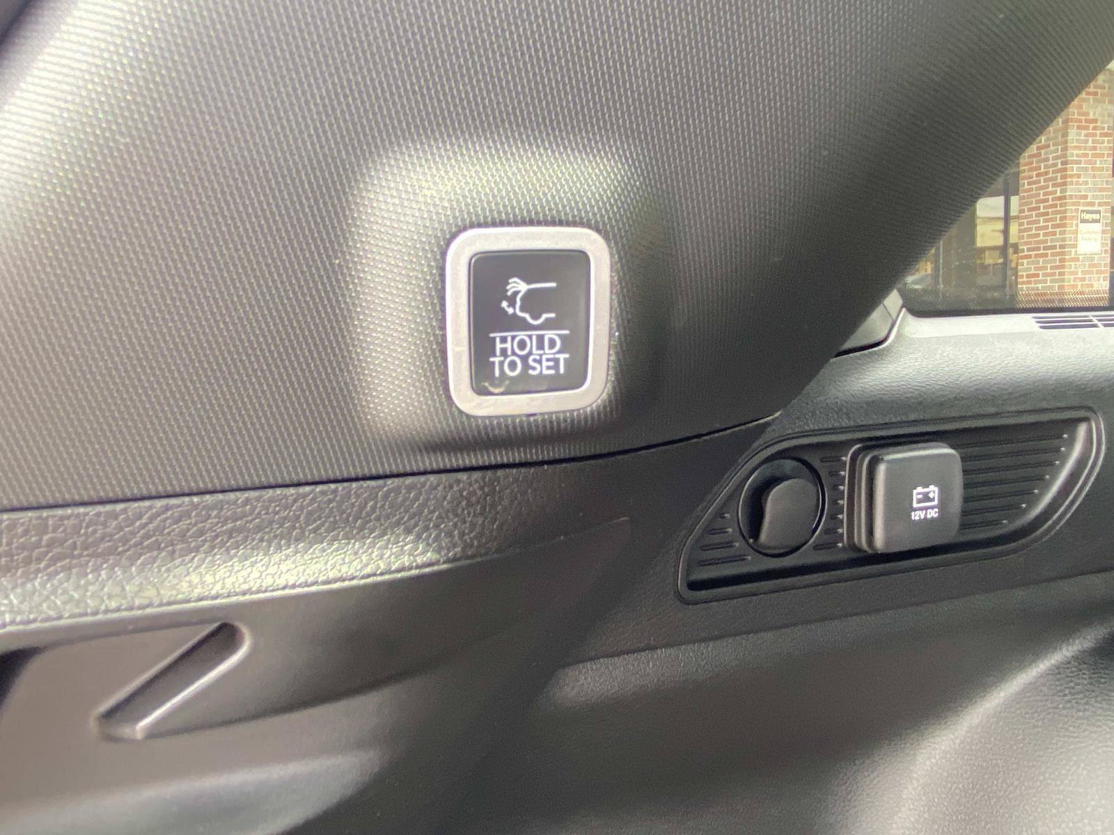 Used 2026 Jeep Grand Cherokee Limited AWD/4WD image 7