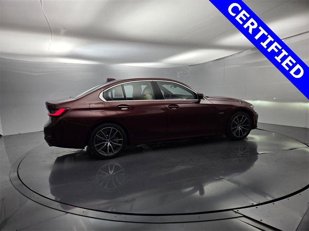 Used 2022 BMW 330e w/ Premium Package image 10